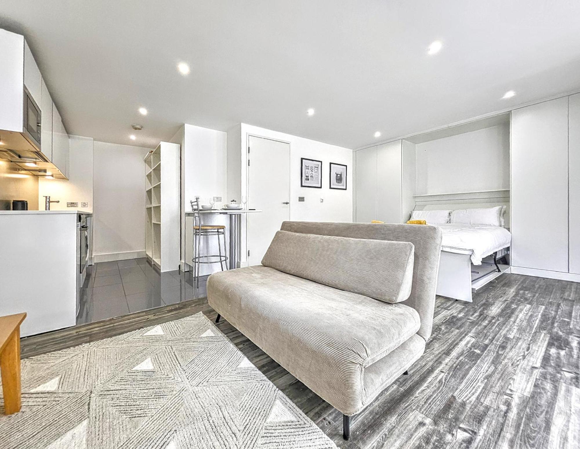 לונדון City Waterside, Old Street, Angel, Entire Private Apartment מראה חיצוני תמונה