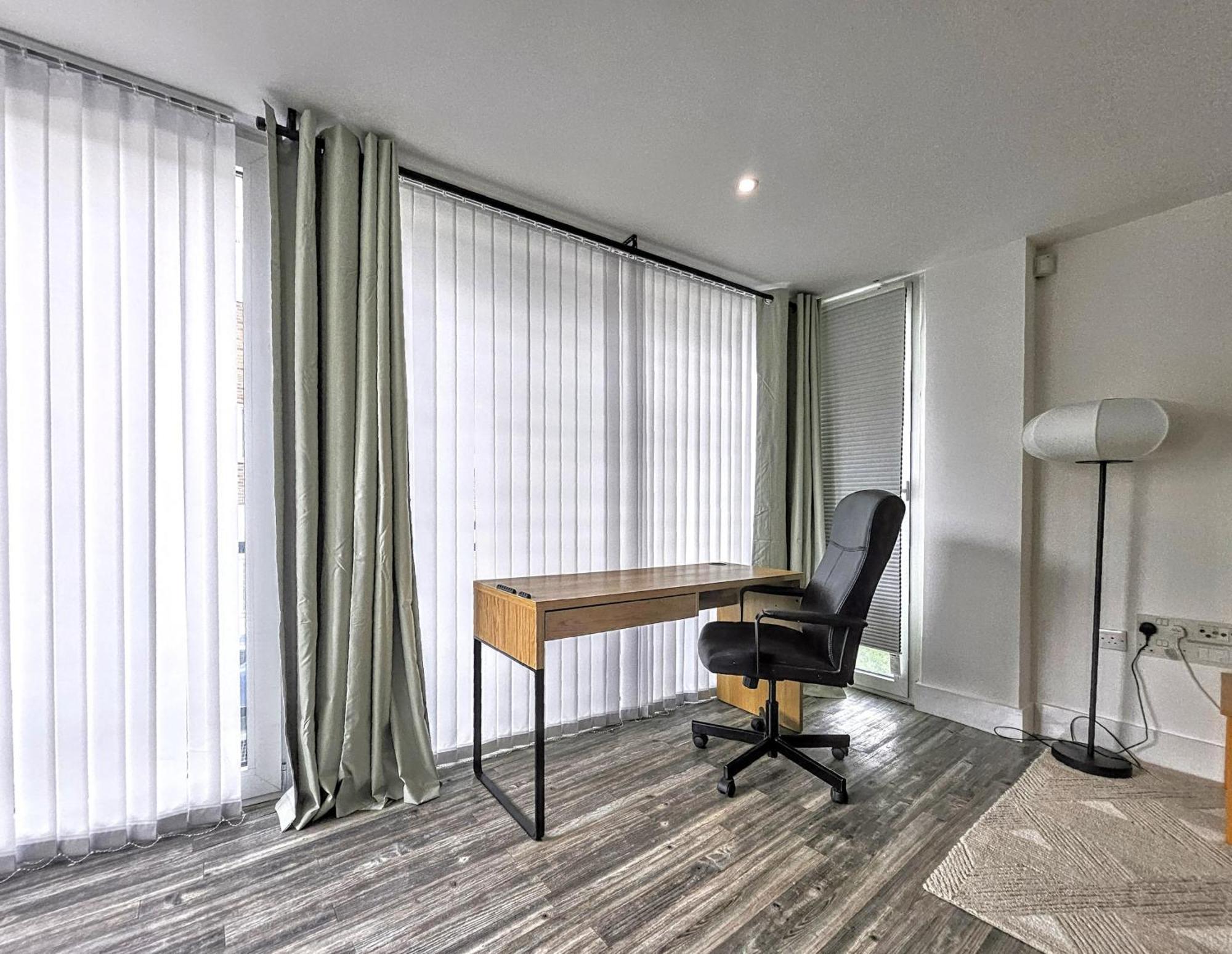 לונדון City Waterside, Old Street, Angel, Entire Private Apartment מראה חיצוני תמונה